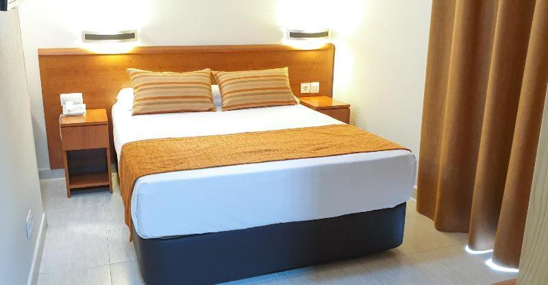 Hotel Marconi Benidorm Zimmer foto